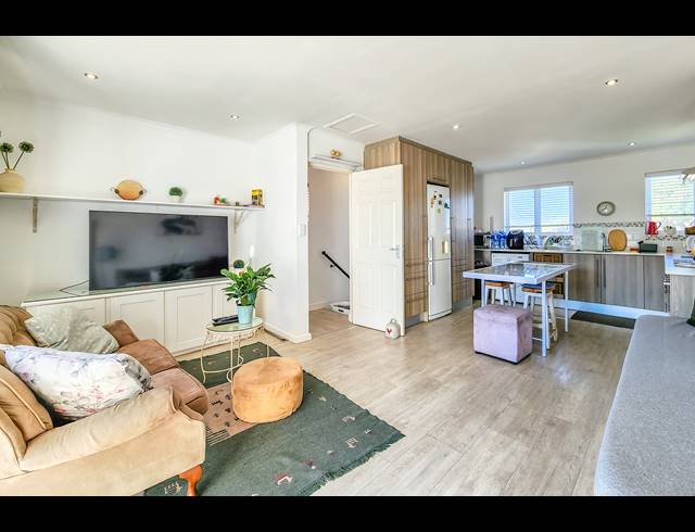 3 BEDROOM HOUSE RENTED IN MONTE VISTA